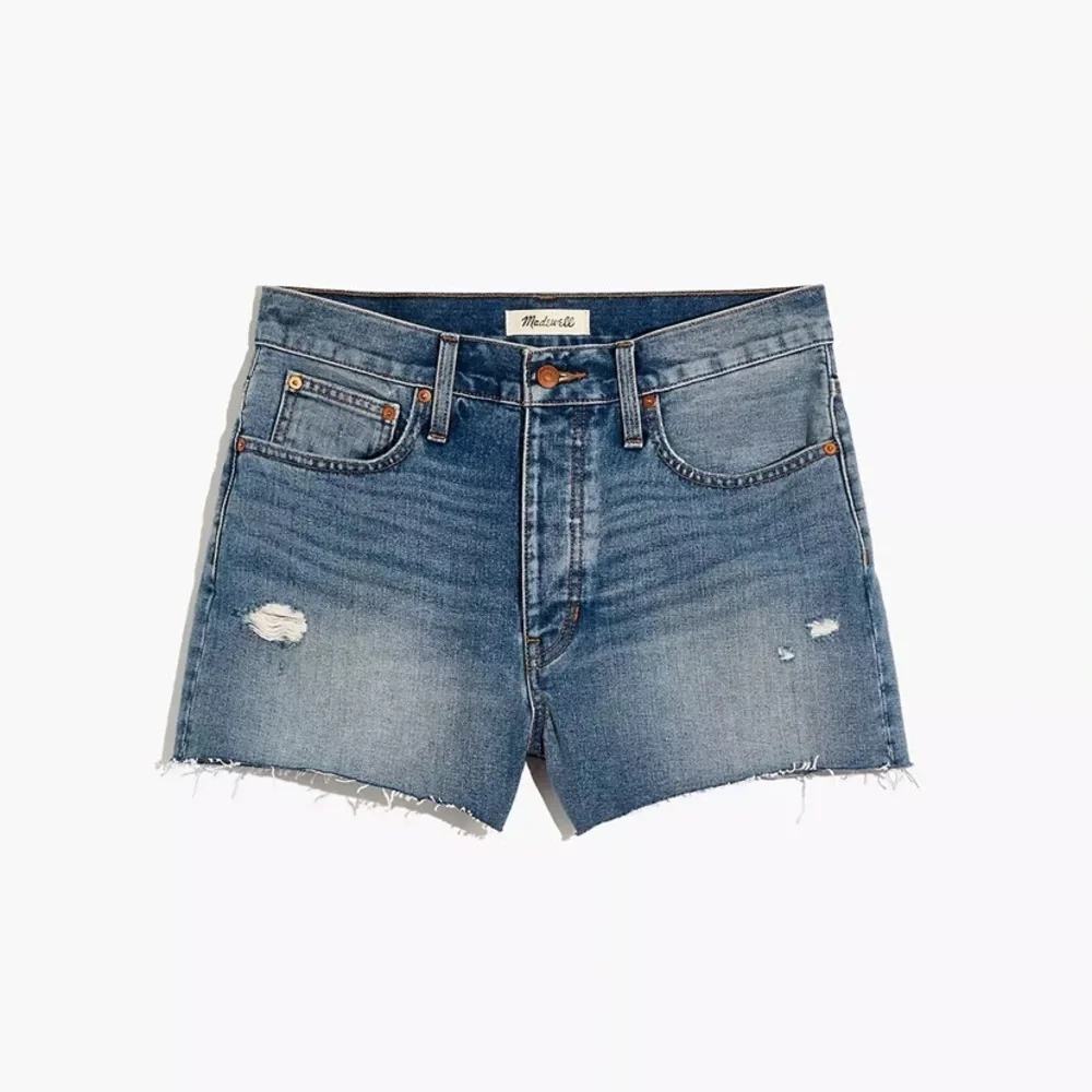 Madewell The Dadjean Short in Castlewood‎ Wash: Distressed Edition